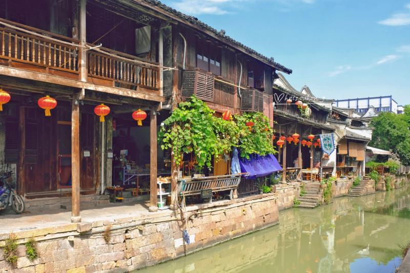 它被称为“柑桔皇后”，皮薄薄的、肉嫩嫩的，像果冻一样嫩滑